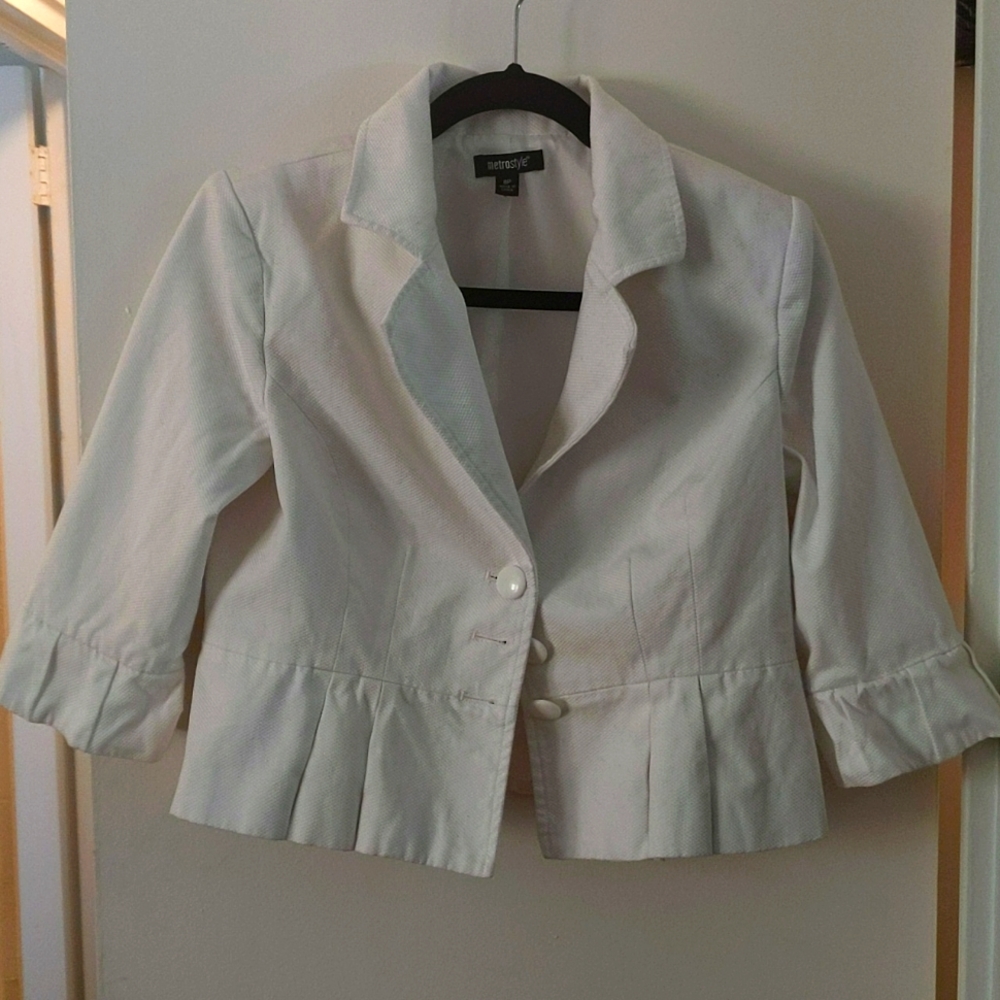 White 3/4 sleeve peplum Blazer
